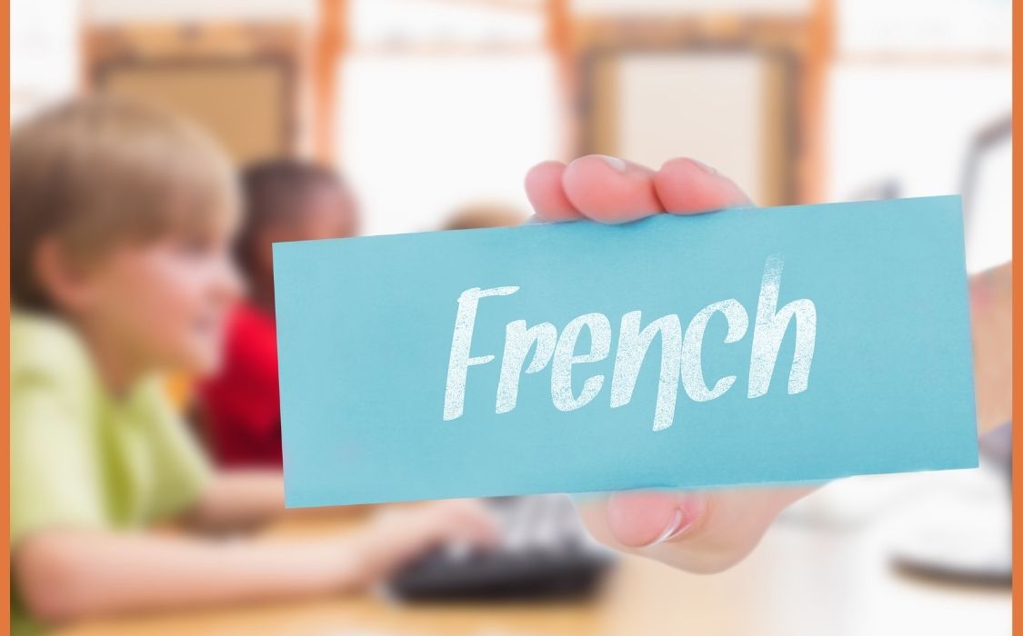 Kids learning french at summer camp